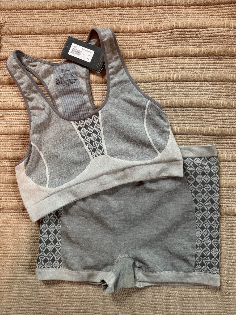 Ibex Balance set merino wool lunar gray VERY RARE women’s bra XL and shorts L